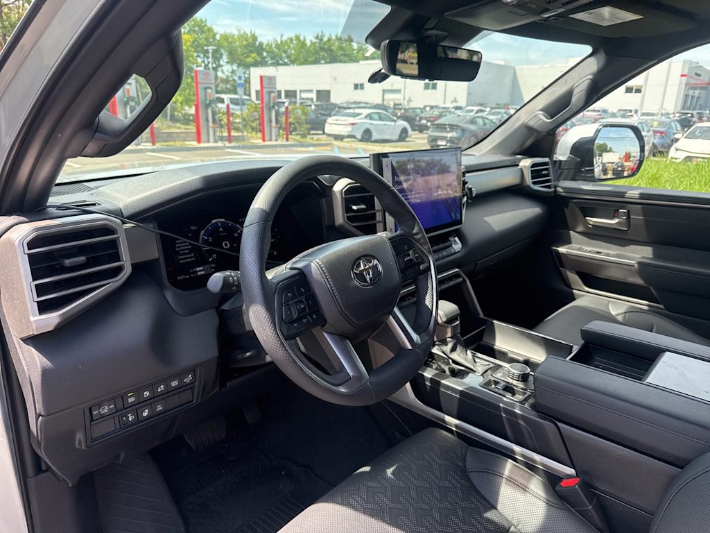 Thumbnail: 2025 Toyota Sequoia - 2