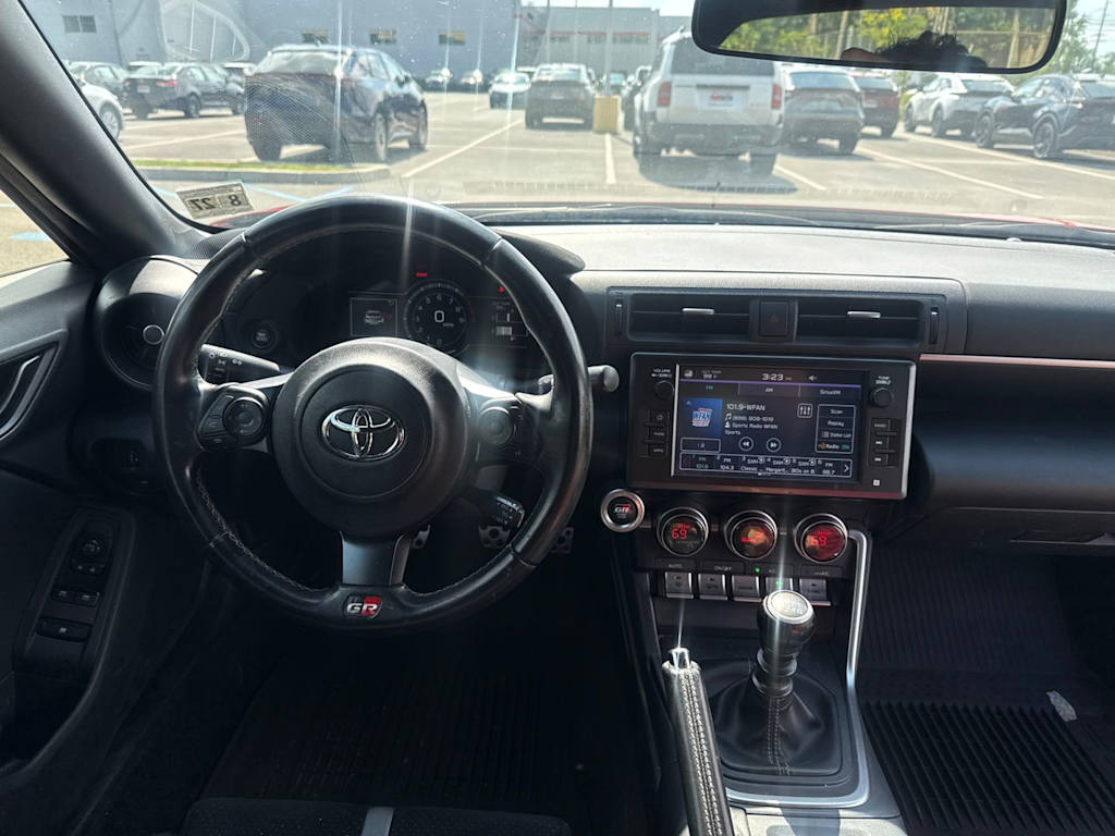 Thumbnail: 2023 Toyota GR86 - 11