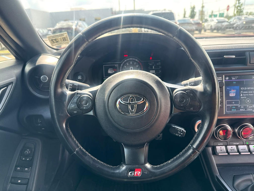 Thumbnail: 2023 Toyota GR86 - 10