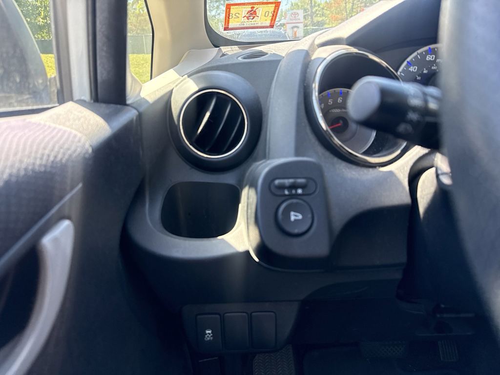 Thumbnail: 2013 Honda Fit - 21