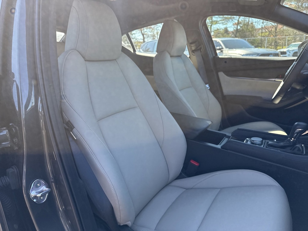 Thumbnail: 2024 Mazda Mazda3 - 9