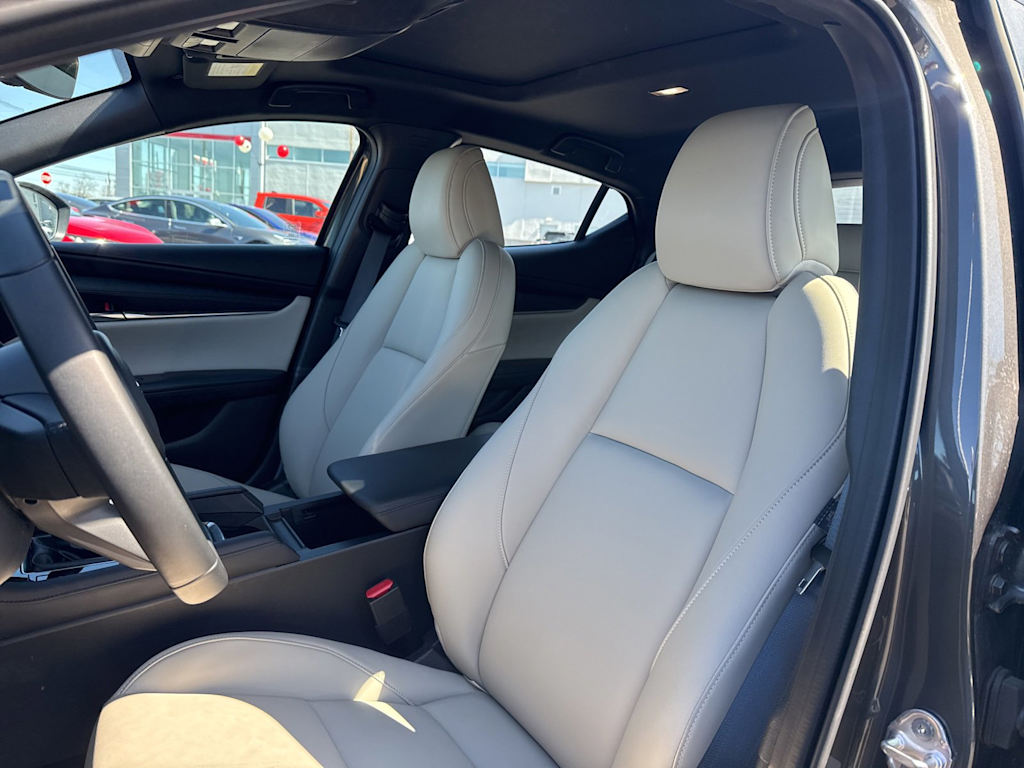 Thumbnail: 2024 Mazda Mazda3 - 8