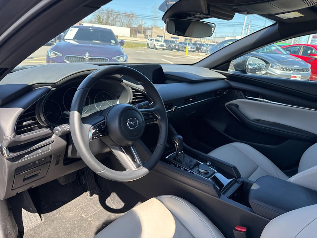 Thumbnail: 2024 Mazda Mazda3 - 2