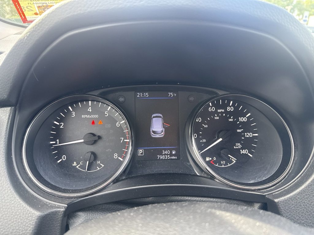 Thumbnail: 2021 Nissan Rogue Sport - 16