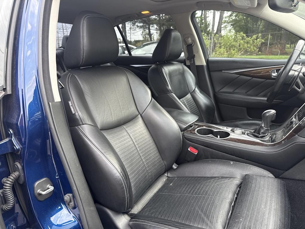 Thumbnail: 2016 INFINITI Q50 - 9