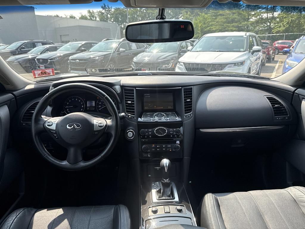 Thumbnail: 2017 INFINITI QX70 - 13