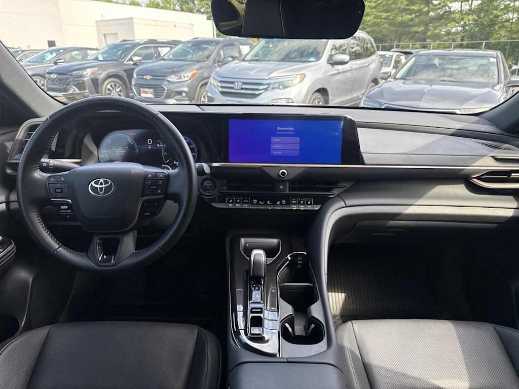 Thumbnail: 2025 Toyota Crown Signia - 13