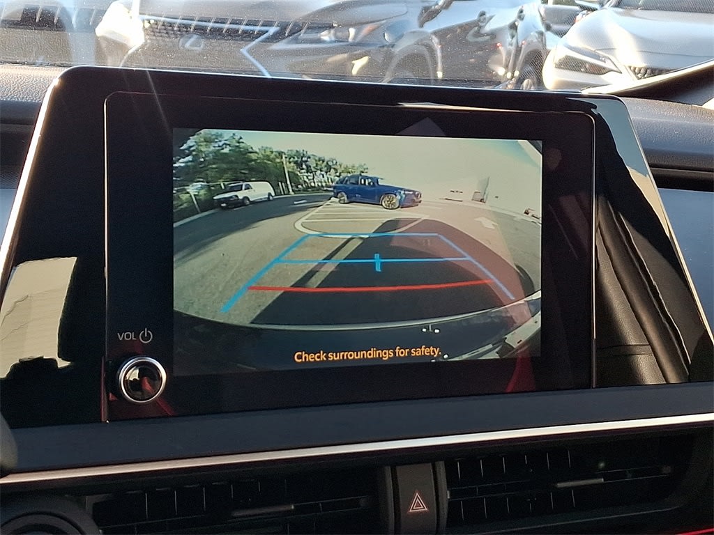Thumbnail: 2024 Toyota Prius Prime - 21