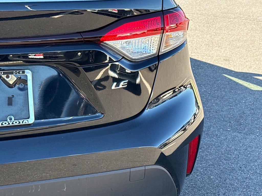 Thumbnail: 2023 Toyota Corolla - 18