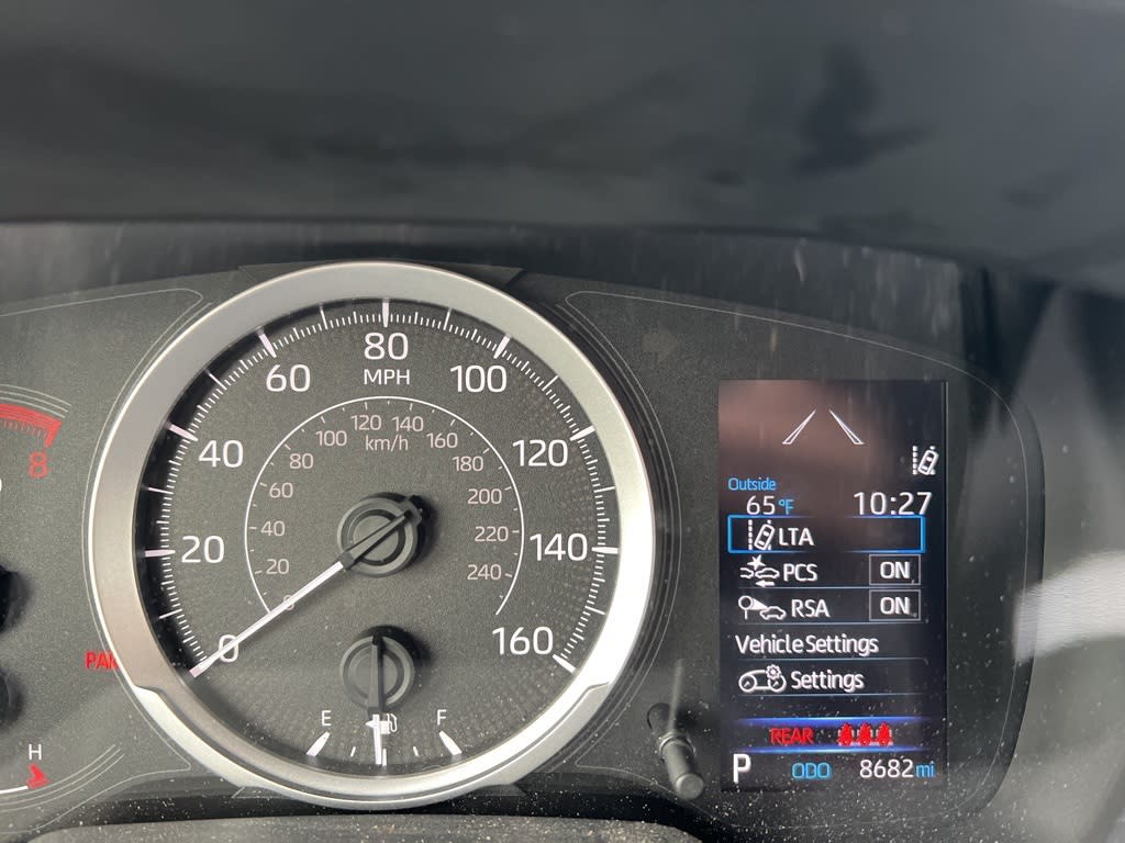 2022 Toyota Corolla LE 9