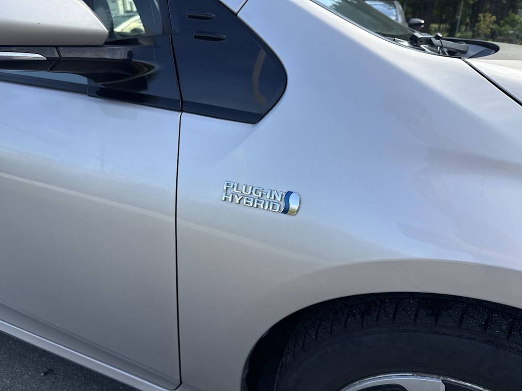 Thumbnail: 2017 Toyota Prius Prime - 6