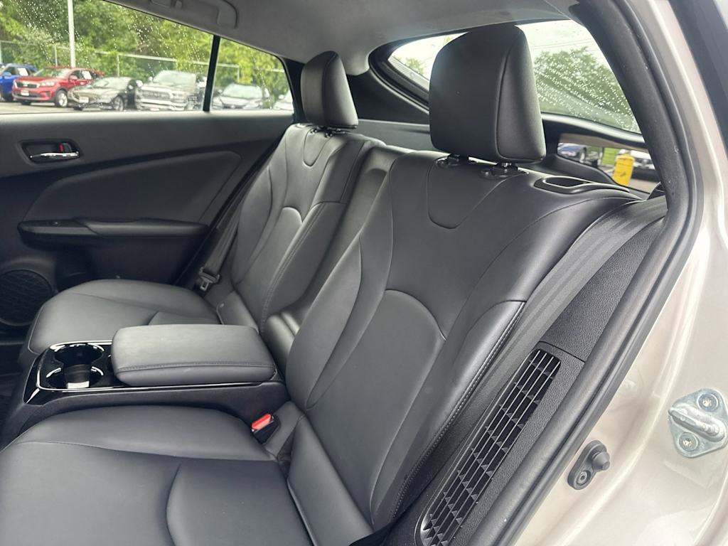 Thumbnail: 2017 Toyota Prius Prime - 11