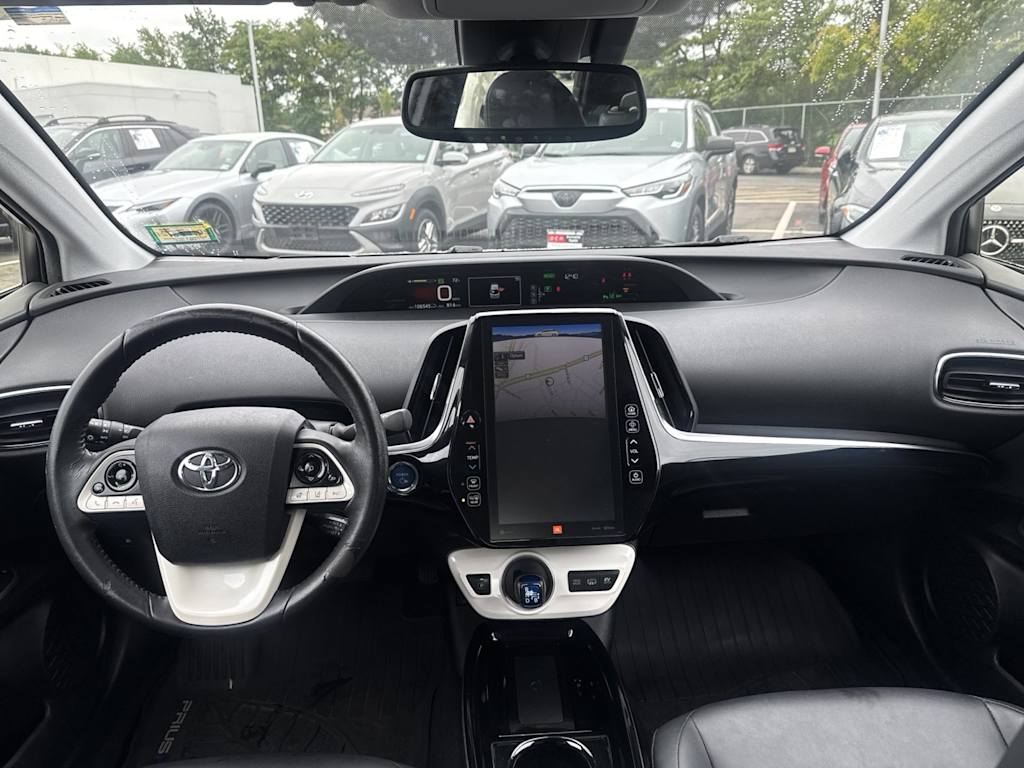 Thumbnail: 2017 Toyota Prius Prime - 12