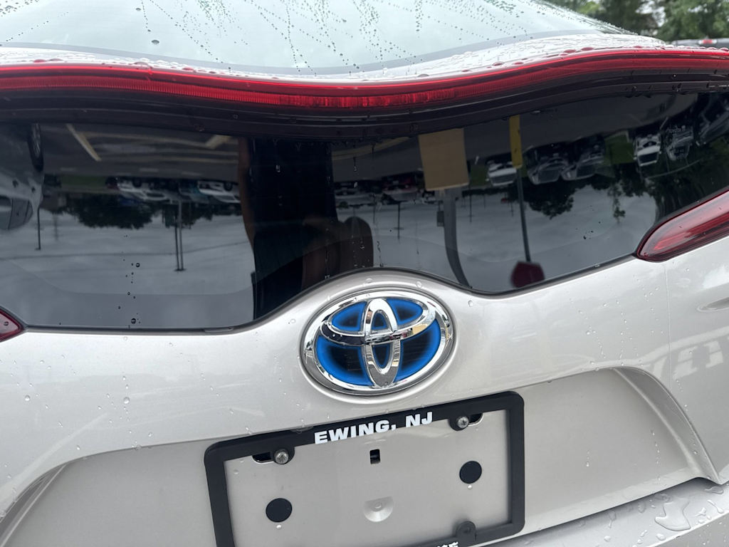 Thumbnail: 2017 Toyota Prius Prime - 17