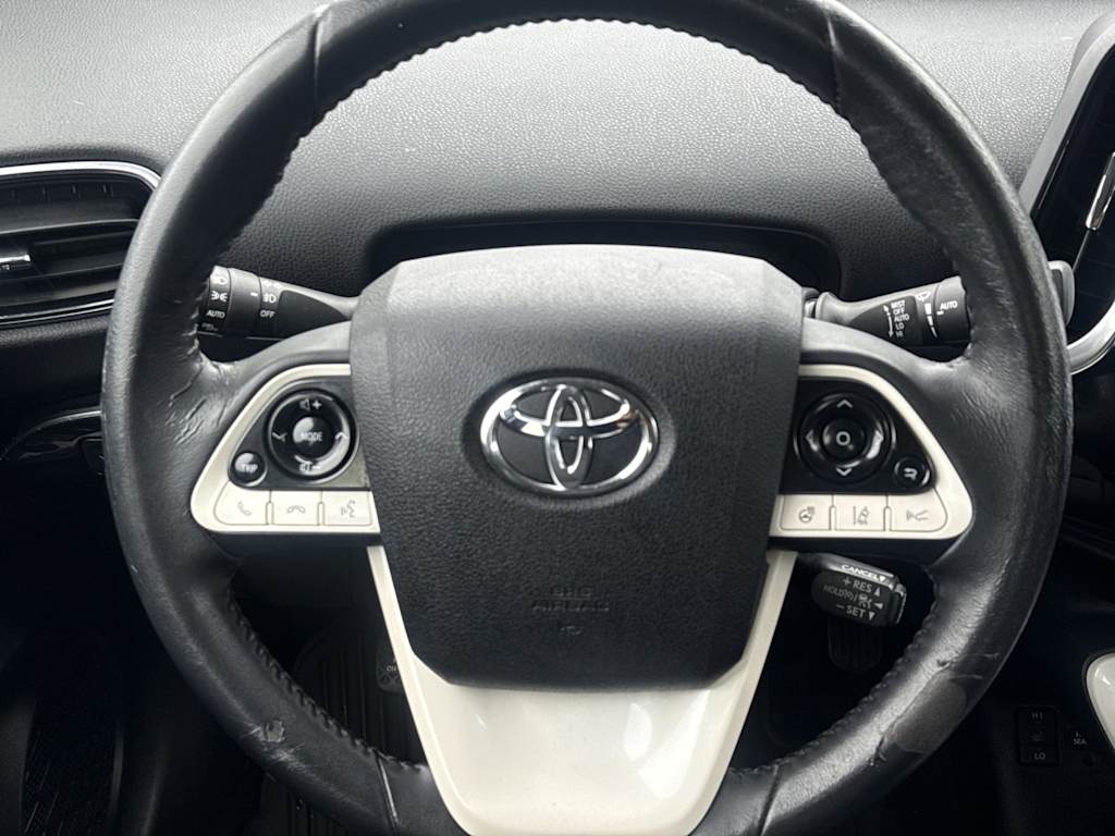 Thumbnail: 2017 Toyota Prius Prime - 19