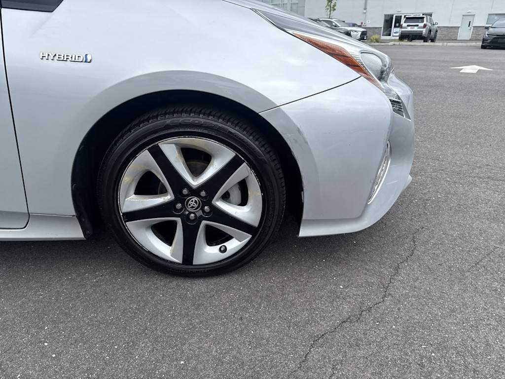 Thumbnail: 2016 Toyota Prius - 7