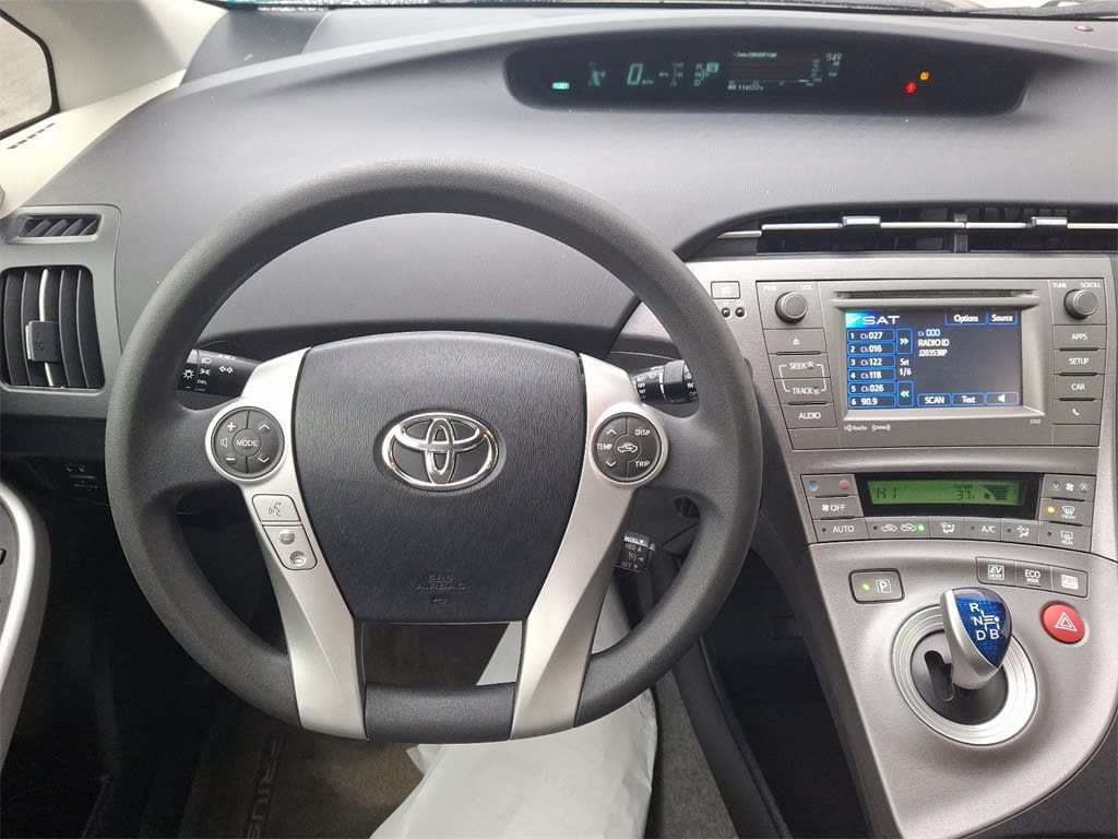 2014 Toyota Prius Three 2