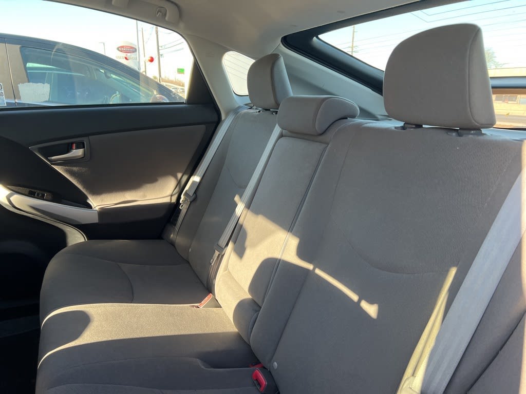 2014 Toyota Prius Three 5