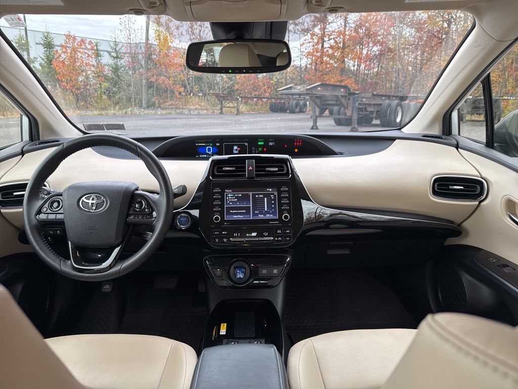 Thumbnail: 2022 Toyota Prius - 13