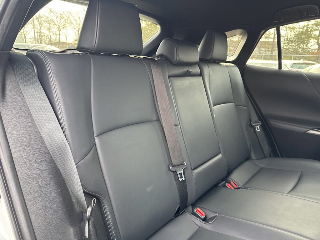 Thumbnail: 2022 Toyota Venza - 19