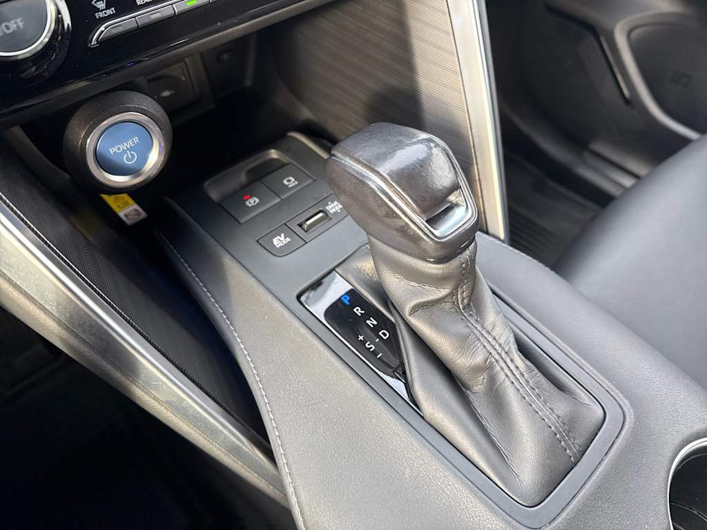 Thumbnail: 2022 Toyota Venza - 14