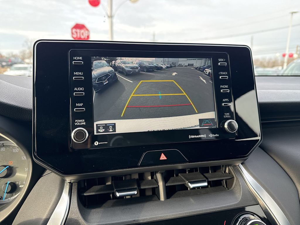 Thumbnail: 2022 Toyota Venza - 20