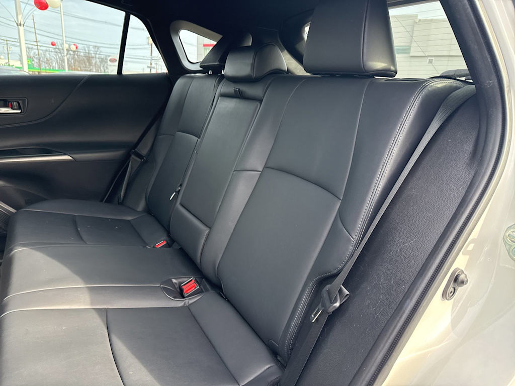 Thumbnail: 2022 Toyota Venza - 10