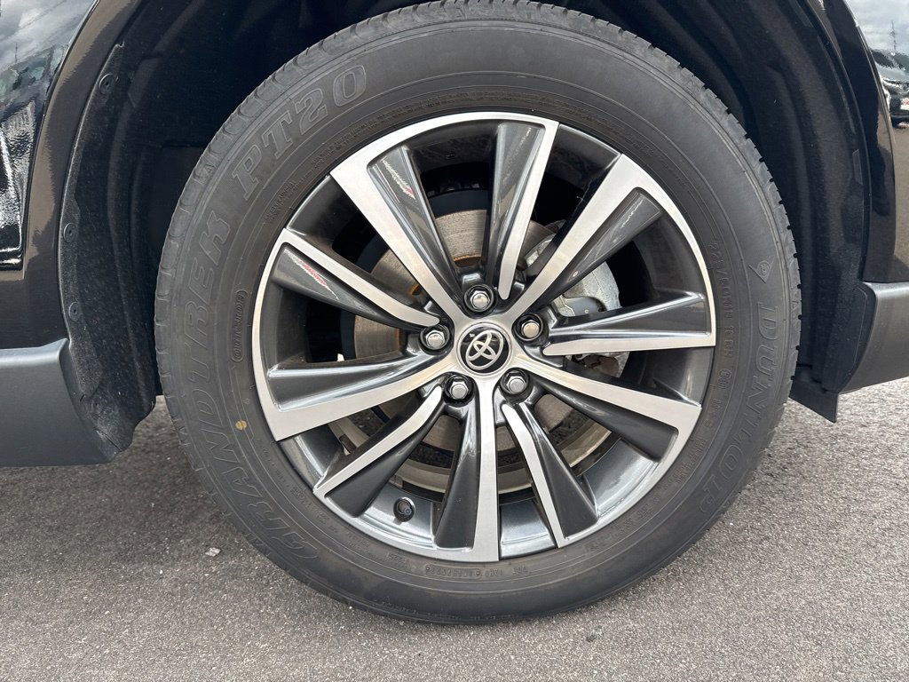 Thumbnail: 2023 Toyota Venza - 6