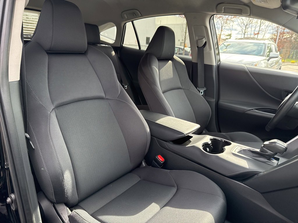 Thumbnail: 2023 Toyota Venza - 9