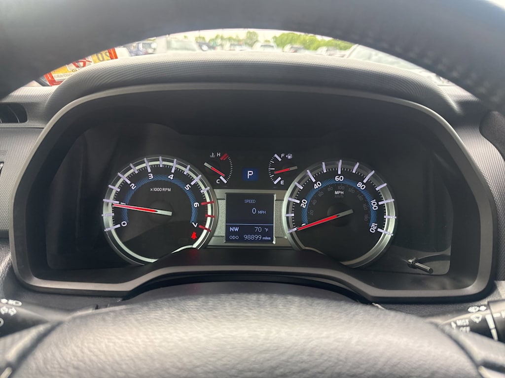 Thumbnail: 2016 Toyota 4Runner - 16