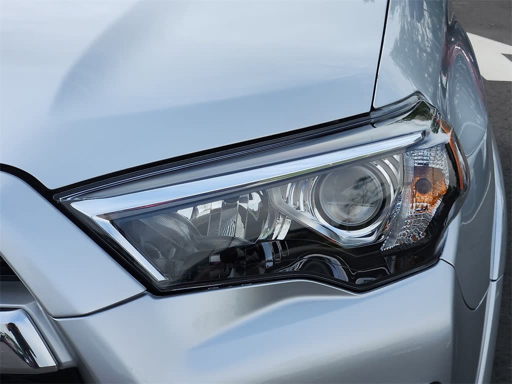 2016 Toyota 4Runner Limited 19