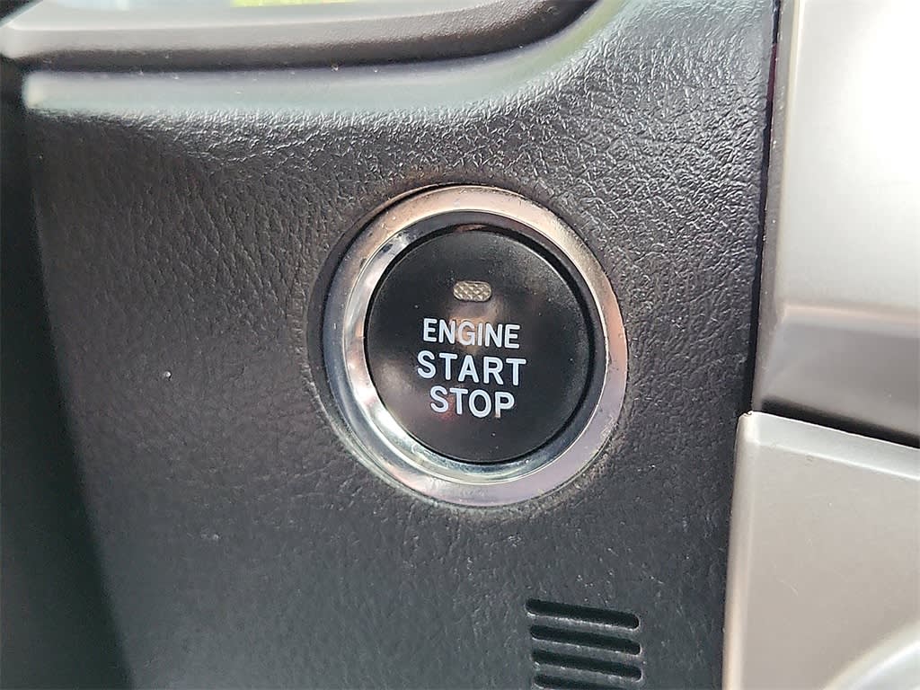 2016 Toyota 4Runner Limited 26
