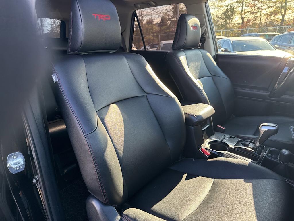 Thumbnail: 2019 Toyota 4Runner - 9