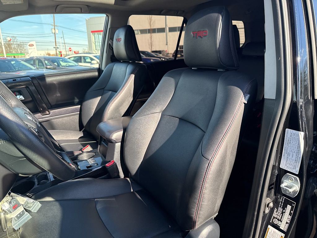 Thumbnail: 2019 Toyota 4Runner - 8