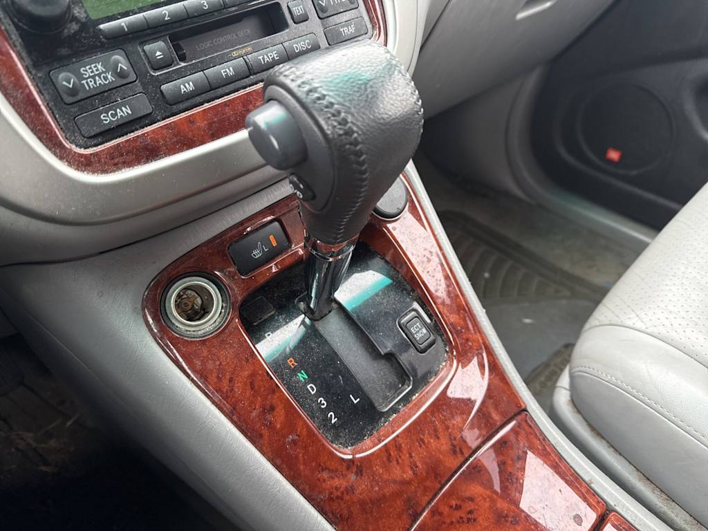 Thumbnail: 2004 Toyota Highlander - 15