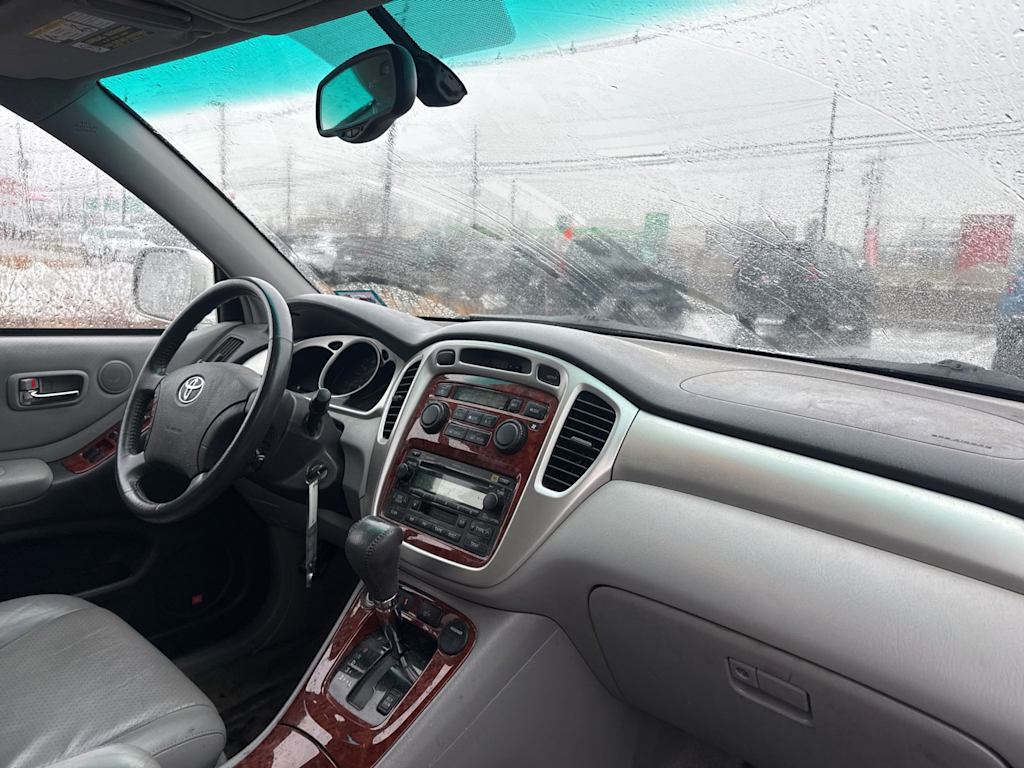 Thumbnail: 2004 Toyota Highlander - 8