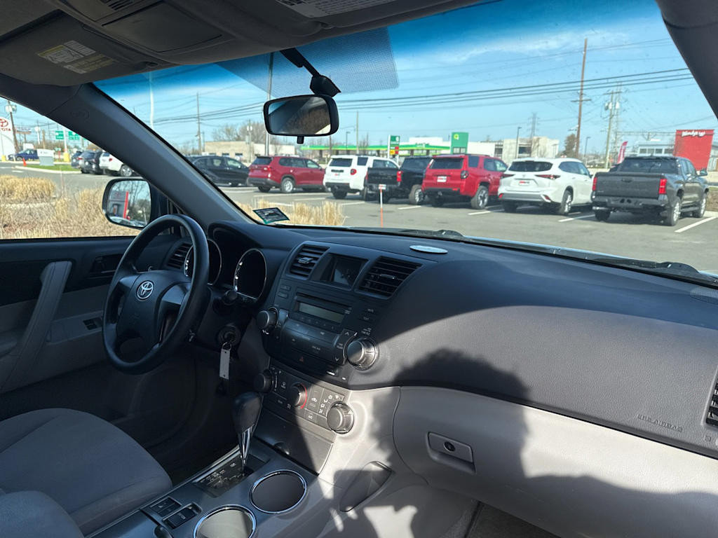 Thumbnail: 2009 Toyota Highlander - 8