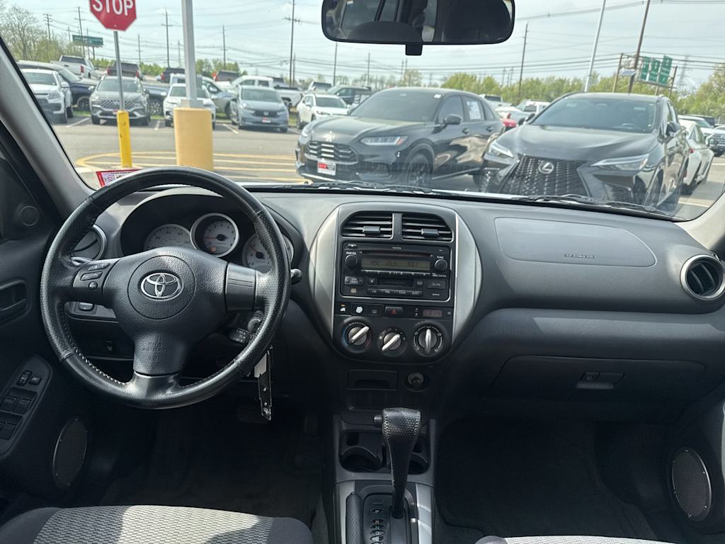 Thumbnail: 2005 Toyota RAV4 - 12