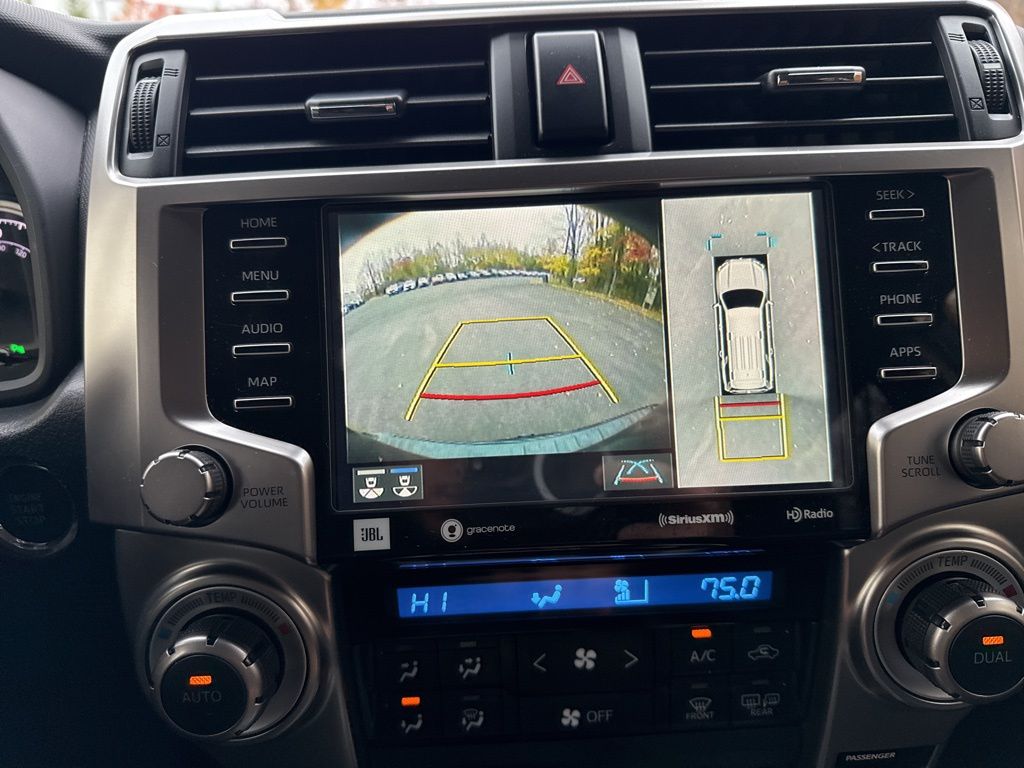 Thumbnail: 2023 Toyota 4Runner - 23