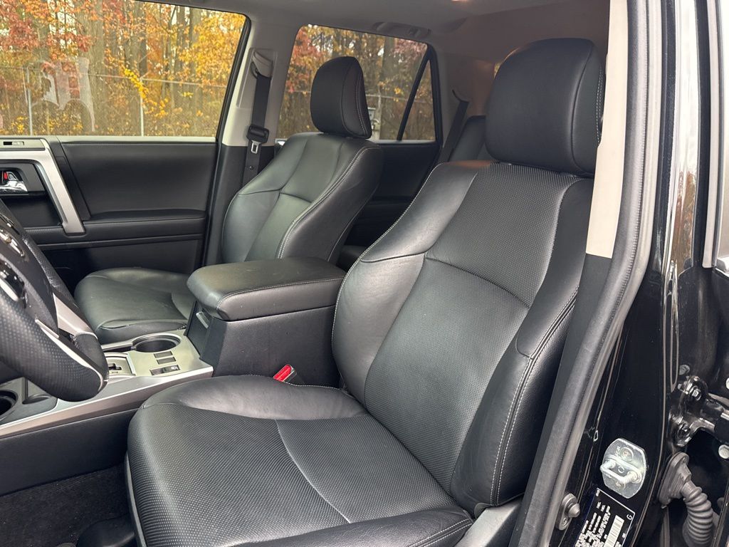 Thumbnail: 2023 Toyota 4Runner - 9