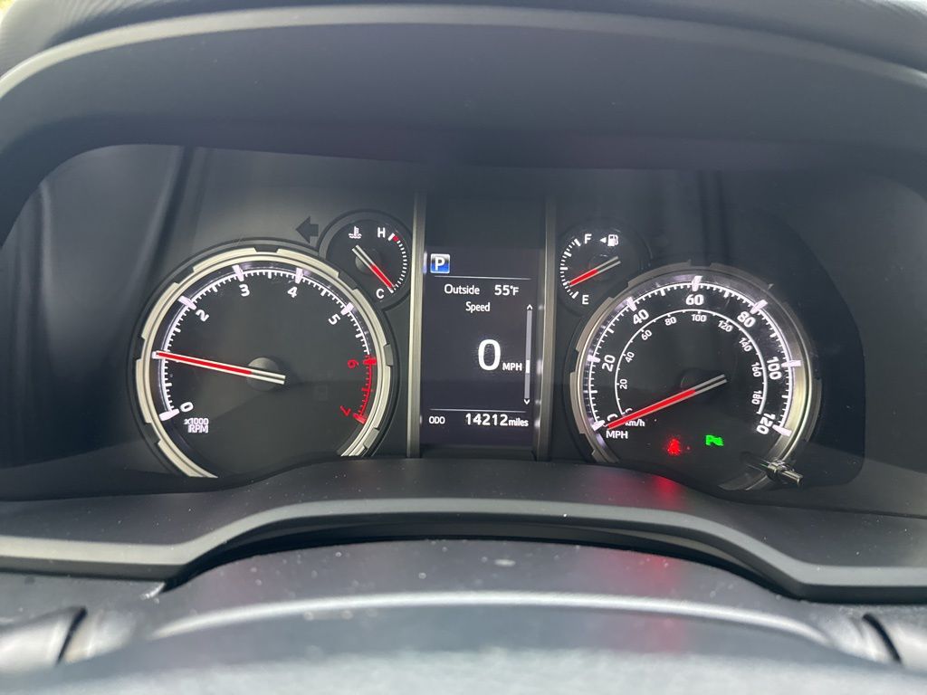 Thumbnail: 2023 Toyota 4Runner - 15