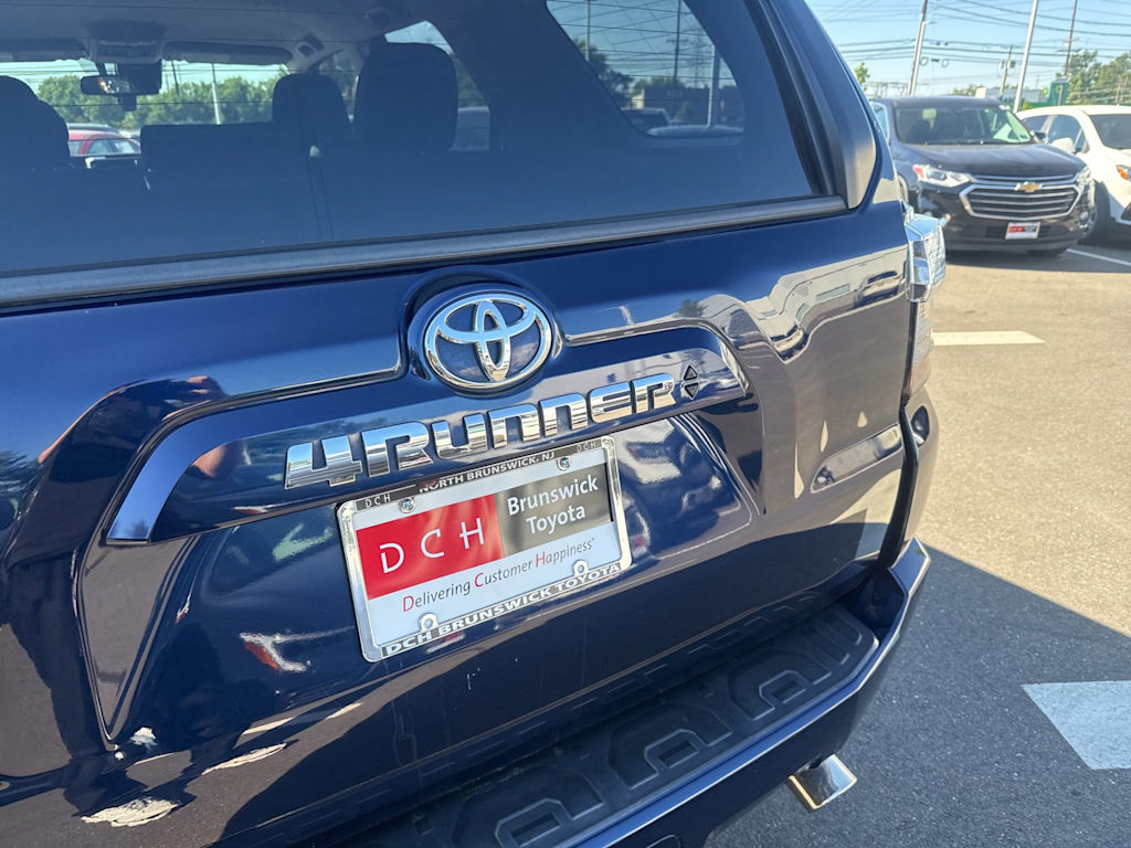Thumbnail: 2021 Toyota 4Runner - 5