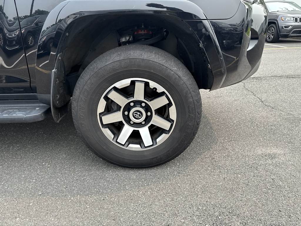 Thumbnail: 2022 Toyota 4Runner - 6