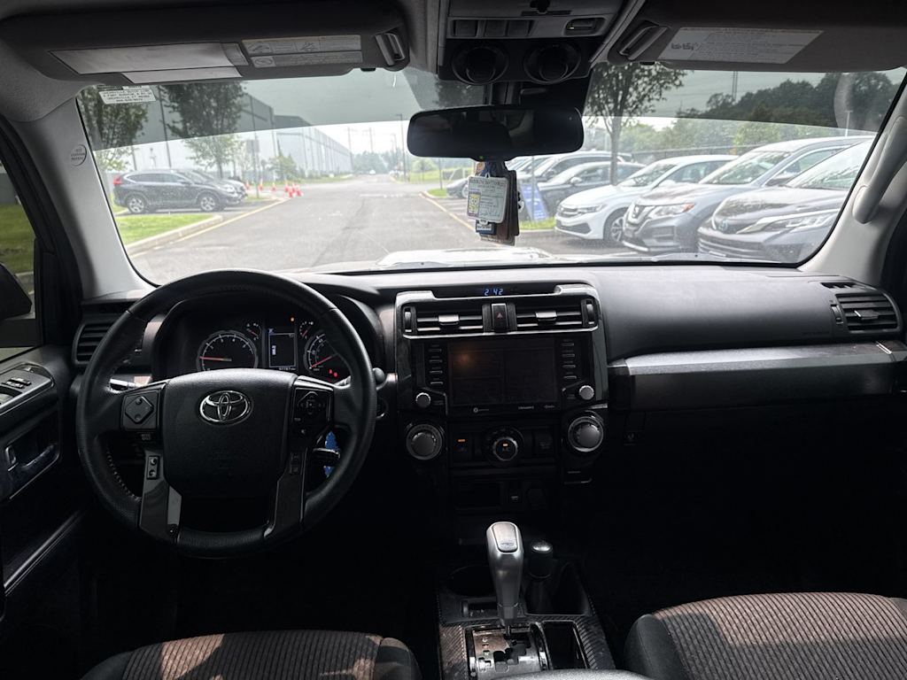 Thumbnail: 2022 Toyota 4Runner - 12