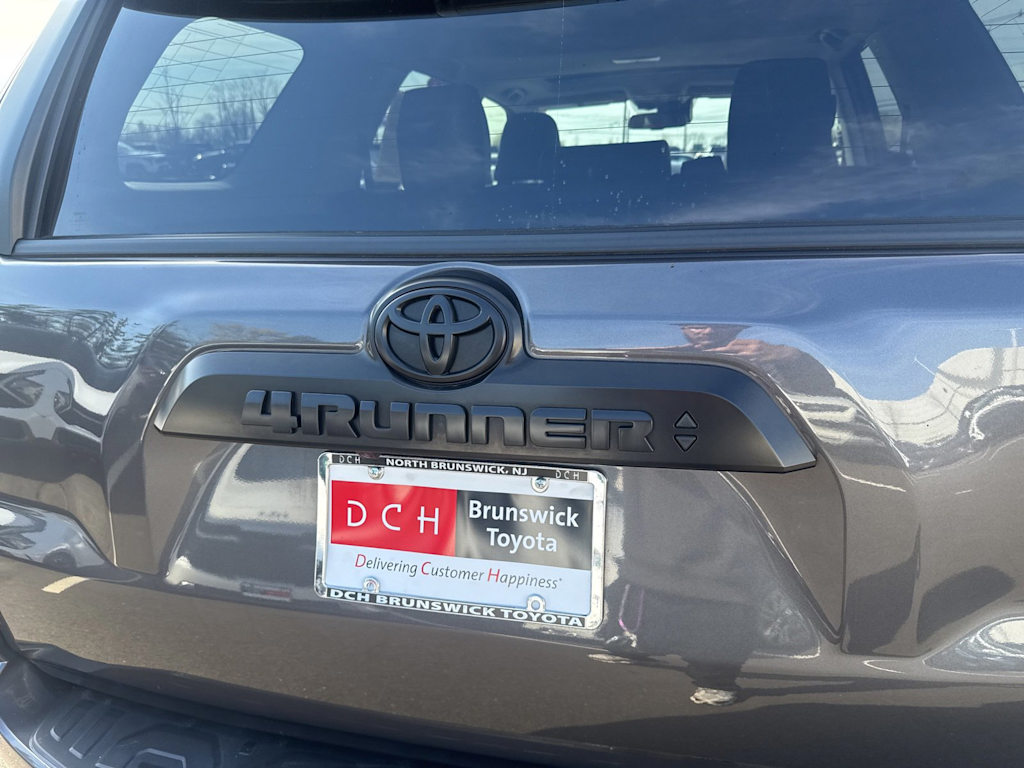 Thumbnail: 2023 Toyota 4Runner - 16