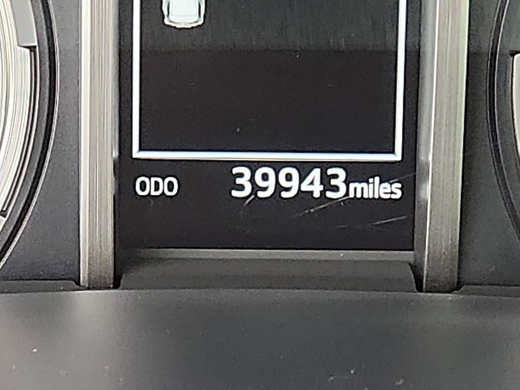 Thumbnail: 2023 Toyota 4Runner - 16