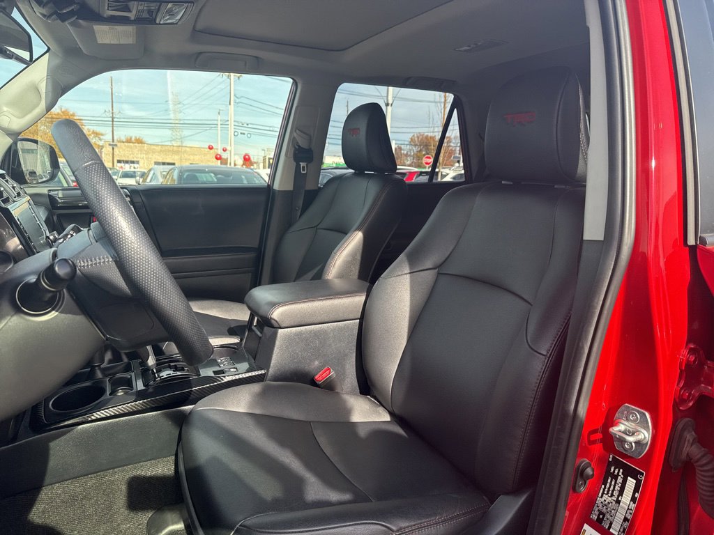 Thumbnail: 2023 Toyota 4Runner - 9