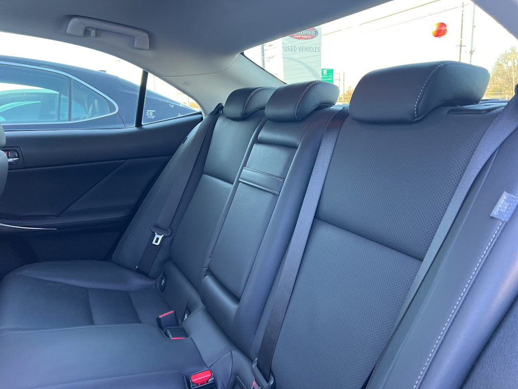 Thumbnail: 2015 Lexus IS - 8