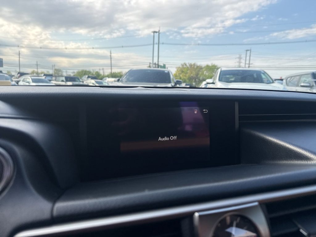 Thumbnail: 2018 Lexus IS - 5