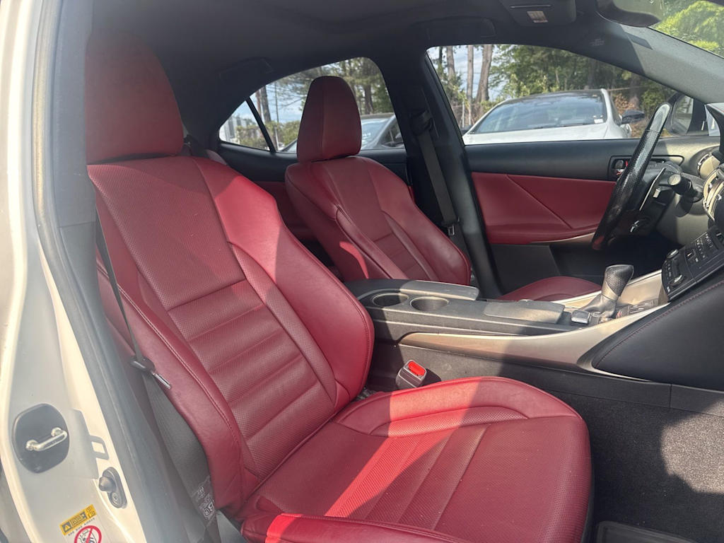 Thumbnail: 2016 Lexus IS - 9